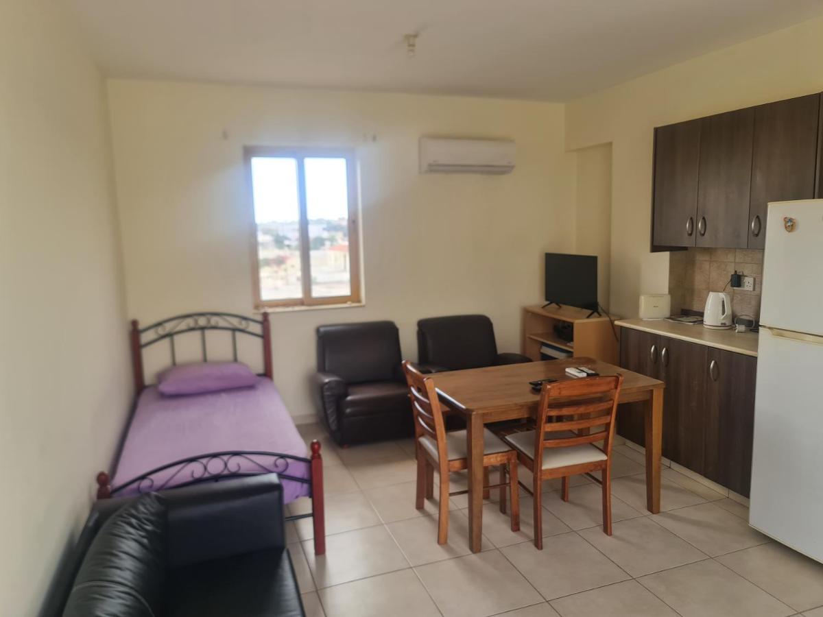 DromolaxiaTop Floor 1 Bdrm Aprtrmntアパートメント エクステリア 写真